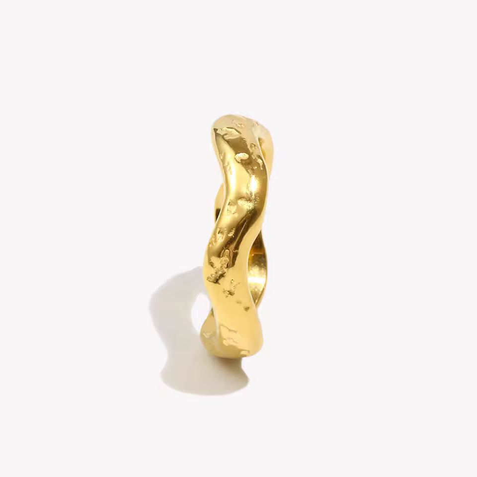 Beat Wave Plain Ring