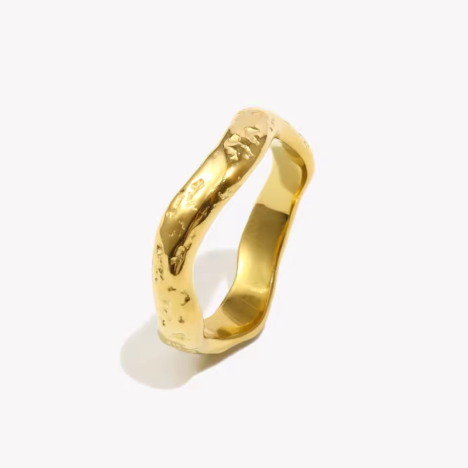 Beat Wave Plain Ring