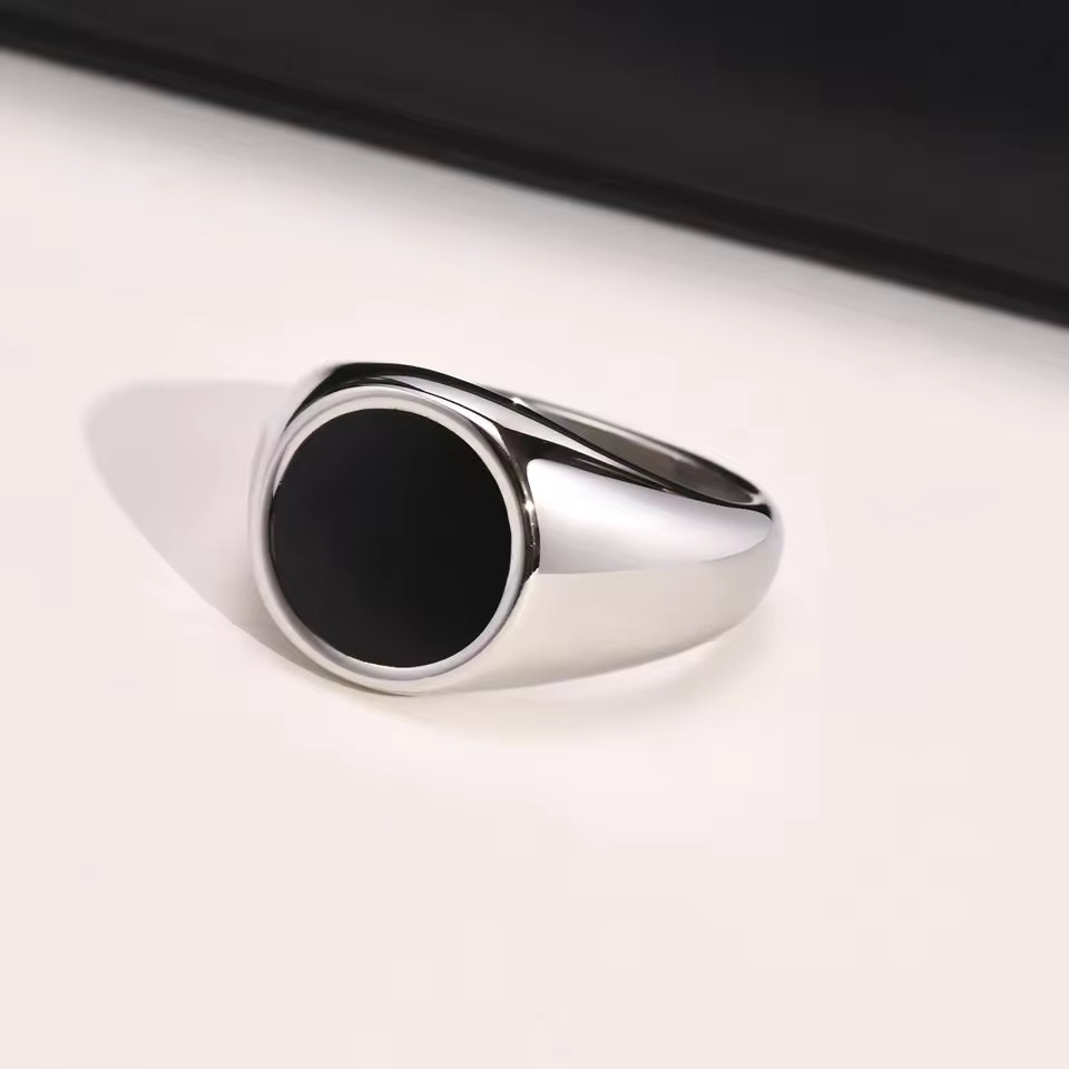 Signet Circle Ring