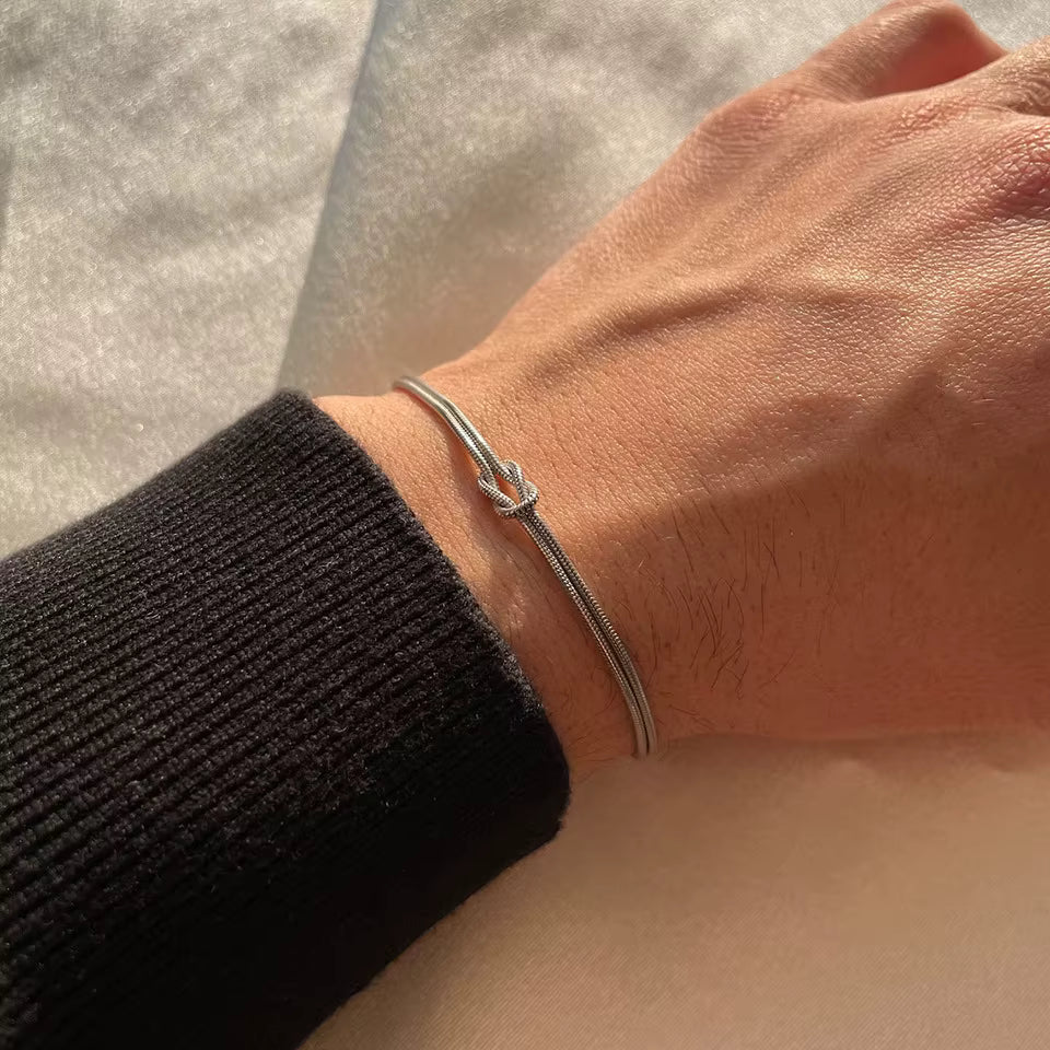 Luxe Knot Bracelet — Buy 1, Gift 1 (Limited Time)