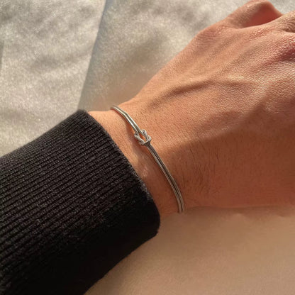 Luxe Knot Bracelet — Buy 1, Gift 1 (Limited Time)
