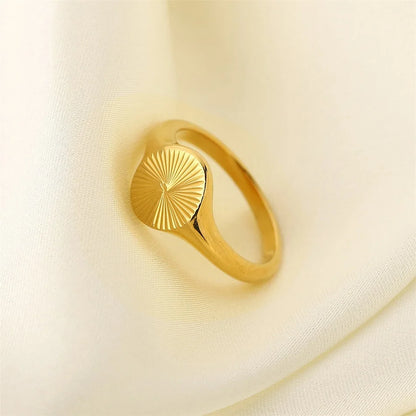 Wave Circle Ring