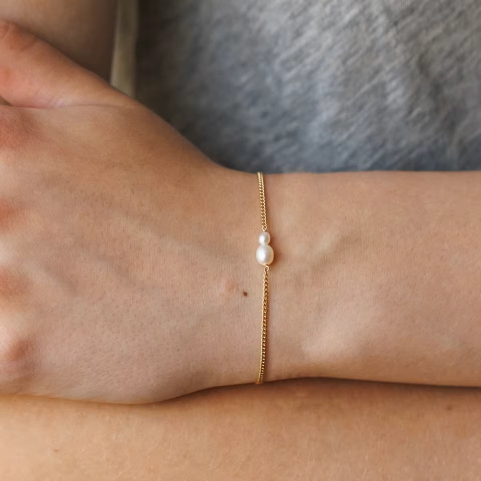 Lumi Pearl Bracelet
