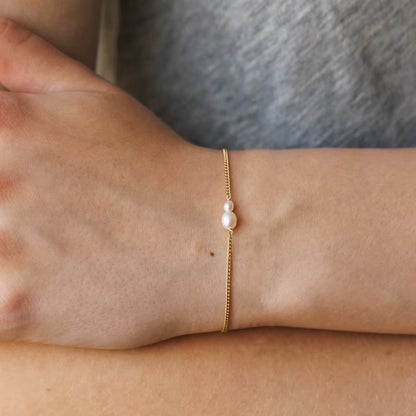 Lumi Pearl Bracelet